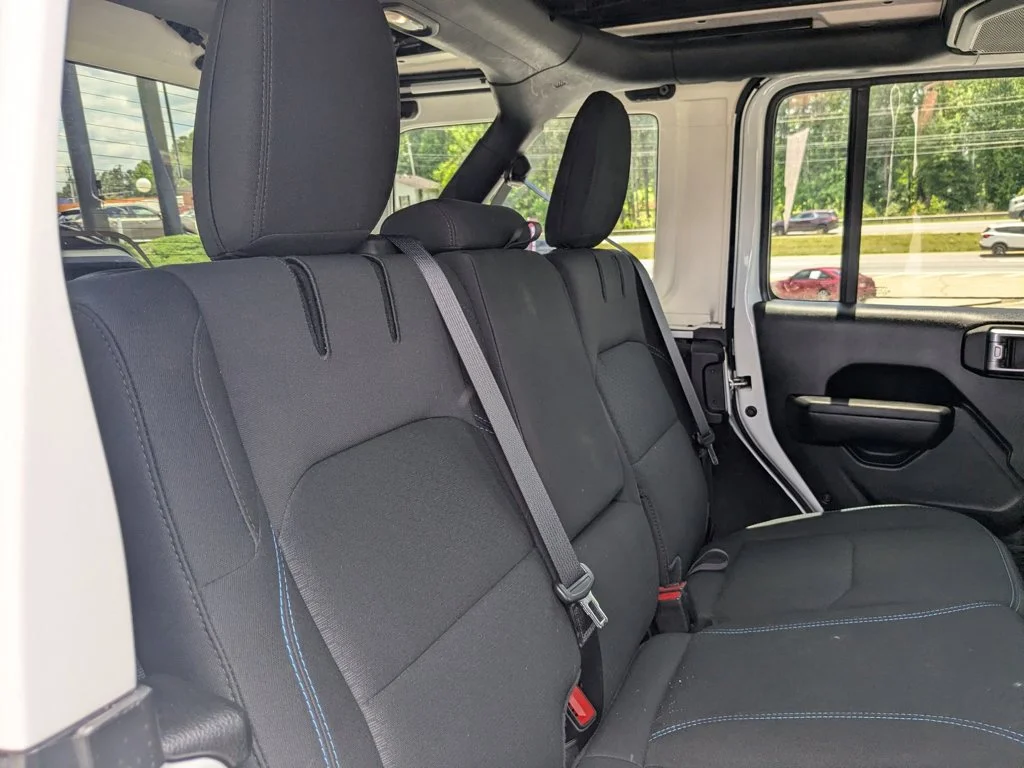 Used 2023 Bright White Clearcoat Jeep Rubicon image 26