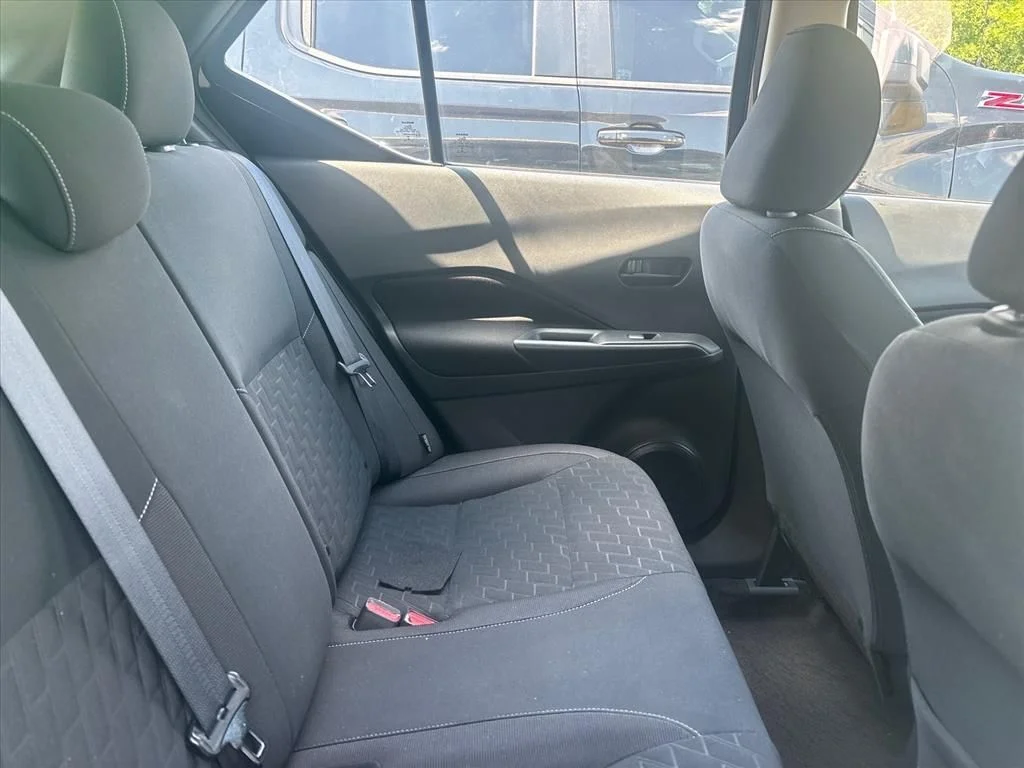 Used 2022 Black Nissan S image 18