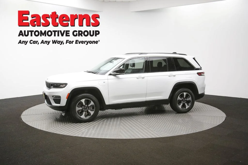 Used 2023 White Jeep 4xe image 58