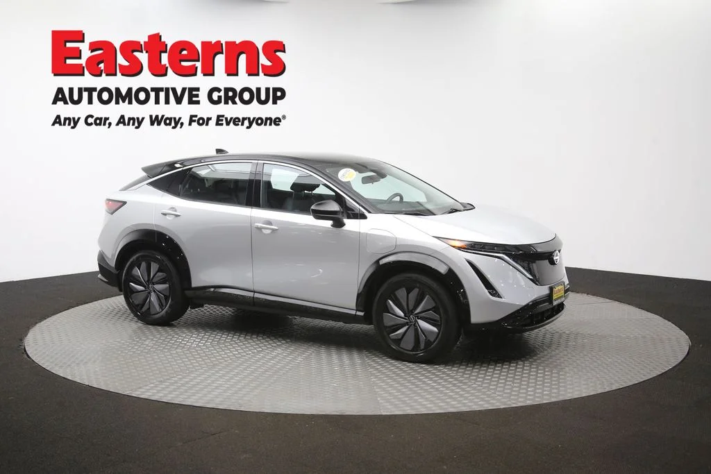 Used 2023 Silver Nissan ENGAGE image 45
