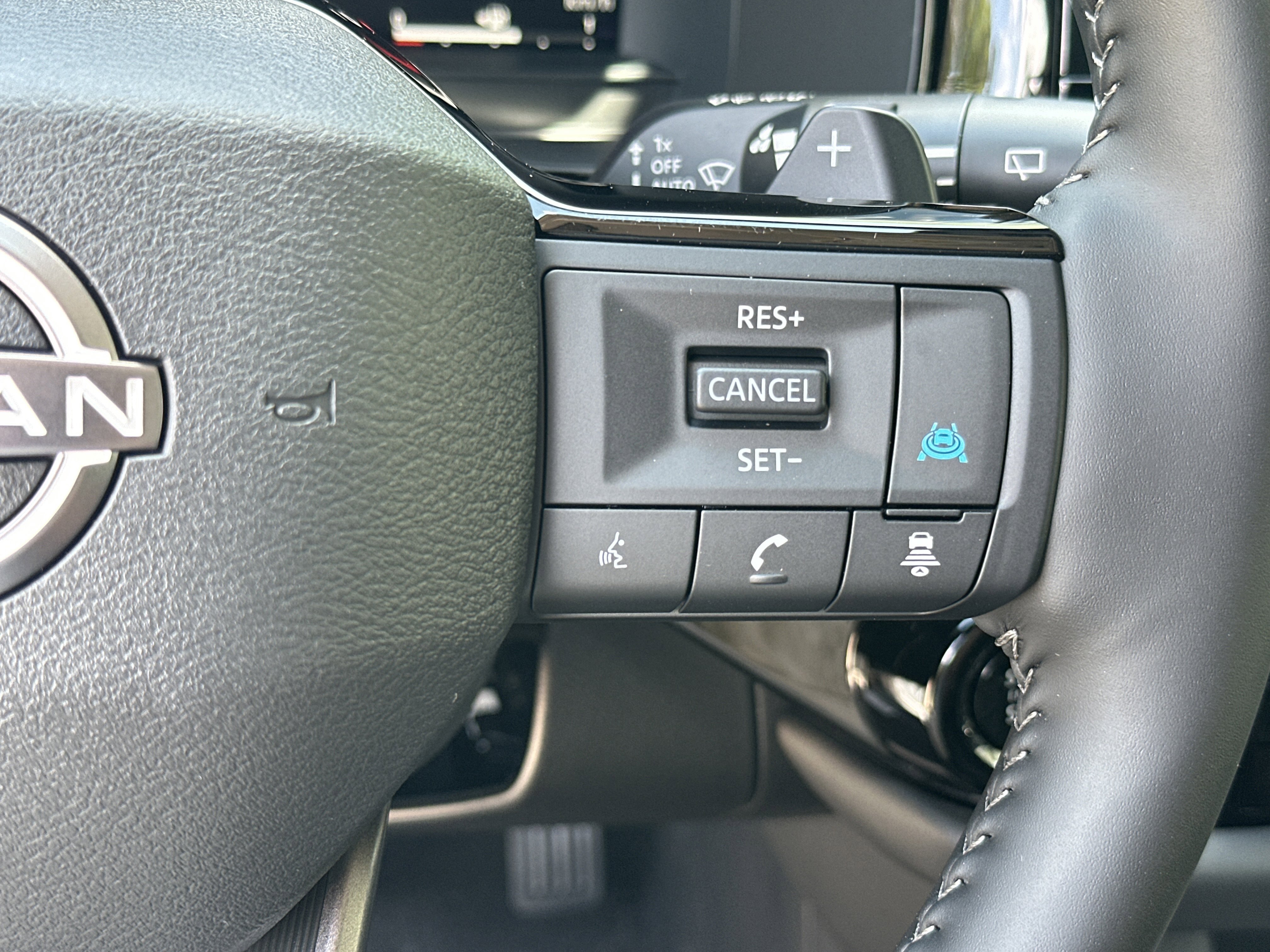 New 2026 Everest White Pearl Tricoat Nissan Platinum image 26
