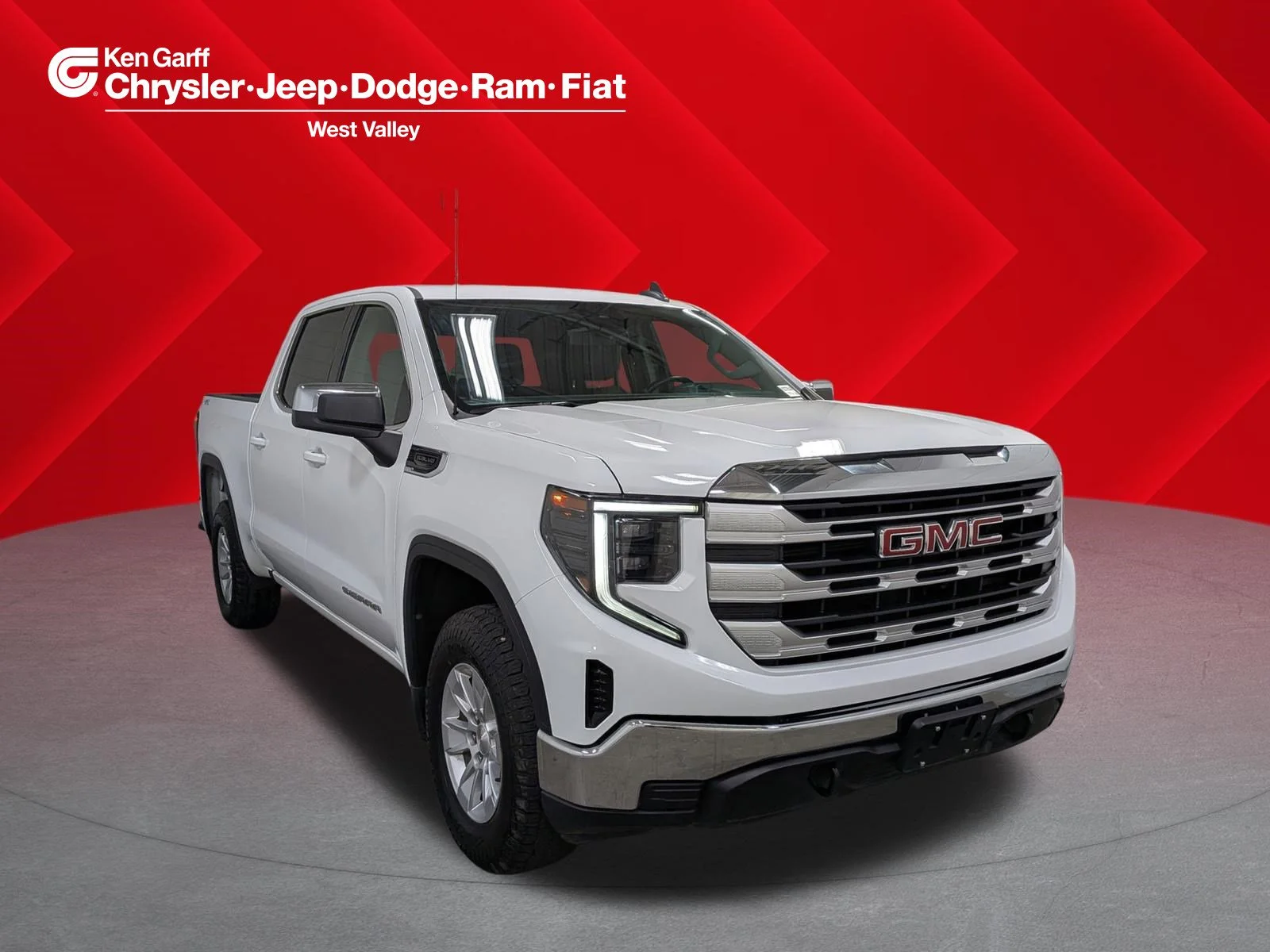 2023 GMC Sierra 4WD Crew Cab Short Box SLE's photo