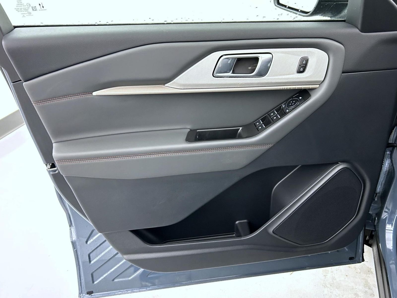 New 2026 Vapor Blue Metallic Ford Active image 9