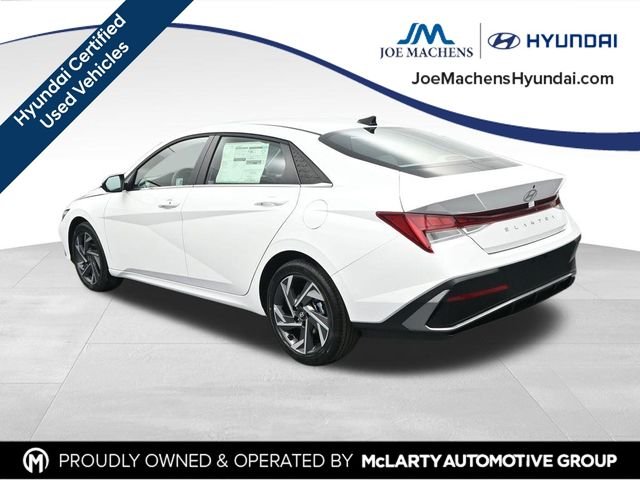 Certified Used 2025 White Hyundai SEL Convenience image 7