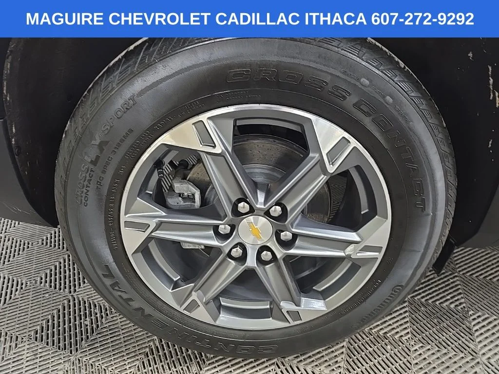 Used 2023 White Chevrolet LT image 13