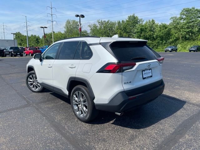 Certified Used 2025 Beige Toyota XLE Premium image 3