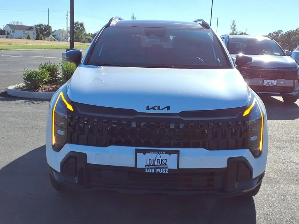 New 2027 Snow White Pearl Kia X-Line image 16
