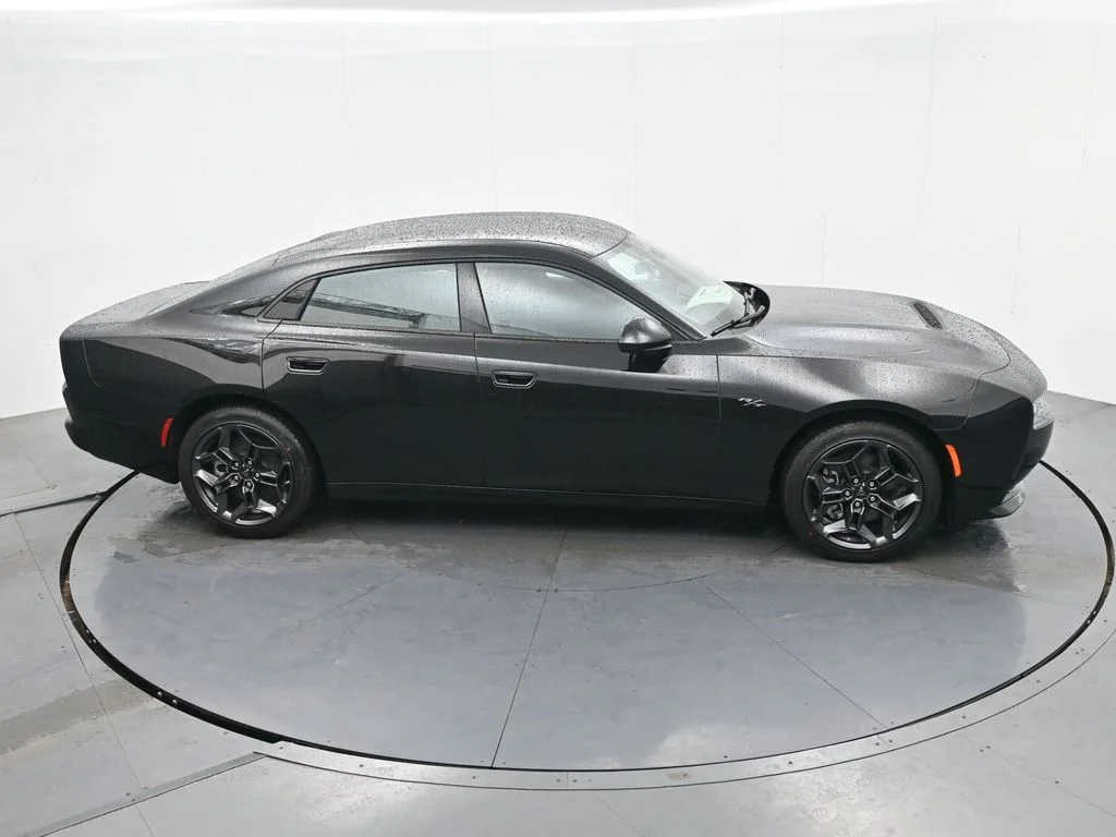 New 2026 Diamond Black Crystal Pearlcoat Dodge R/T image 26