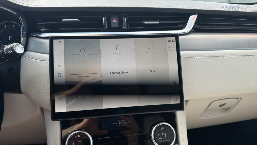 2026 Jaguar F-Pace R-Dynamic S - Photo 23