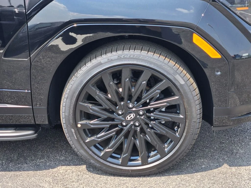 New 2026 Phantom Black Hyundai Calligraphy image 4