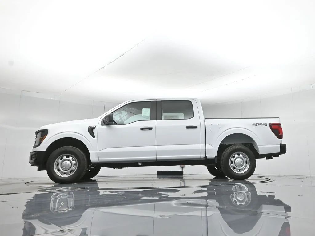 New 2026 Oxford White Ford XL image 6