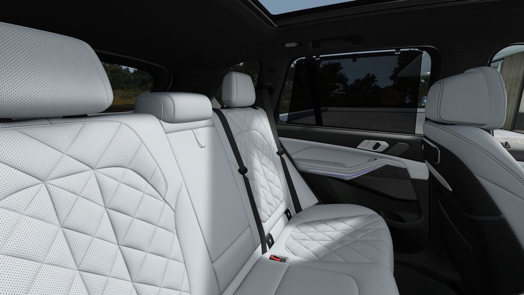 New 2026 Dravit Grey Metallic BMW xDrive40i image 12