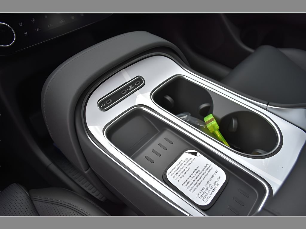 New 2026 Titan Charcoal Pearl Hyundai Limited FWD image 56