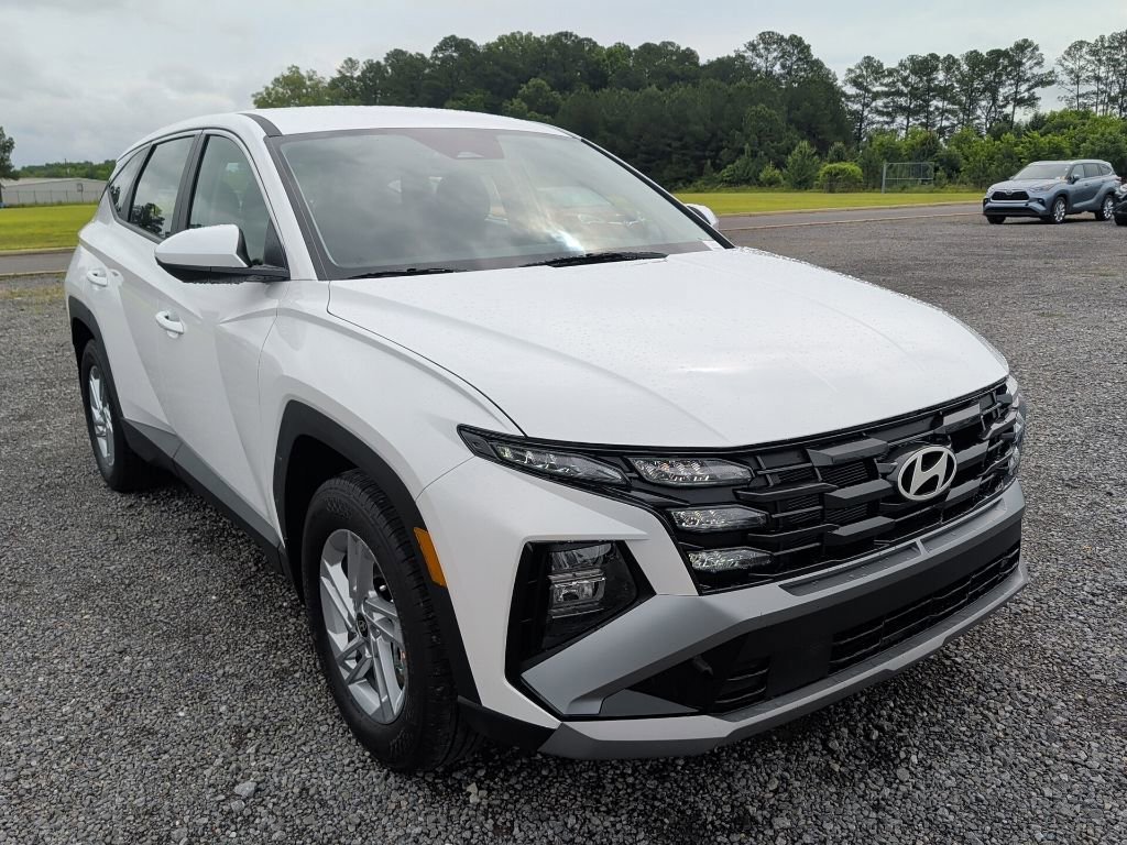 2026 Hyundai Tucson SE FWD's photo