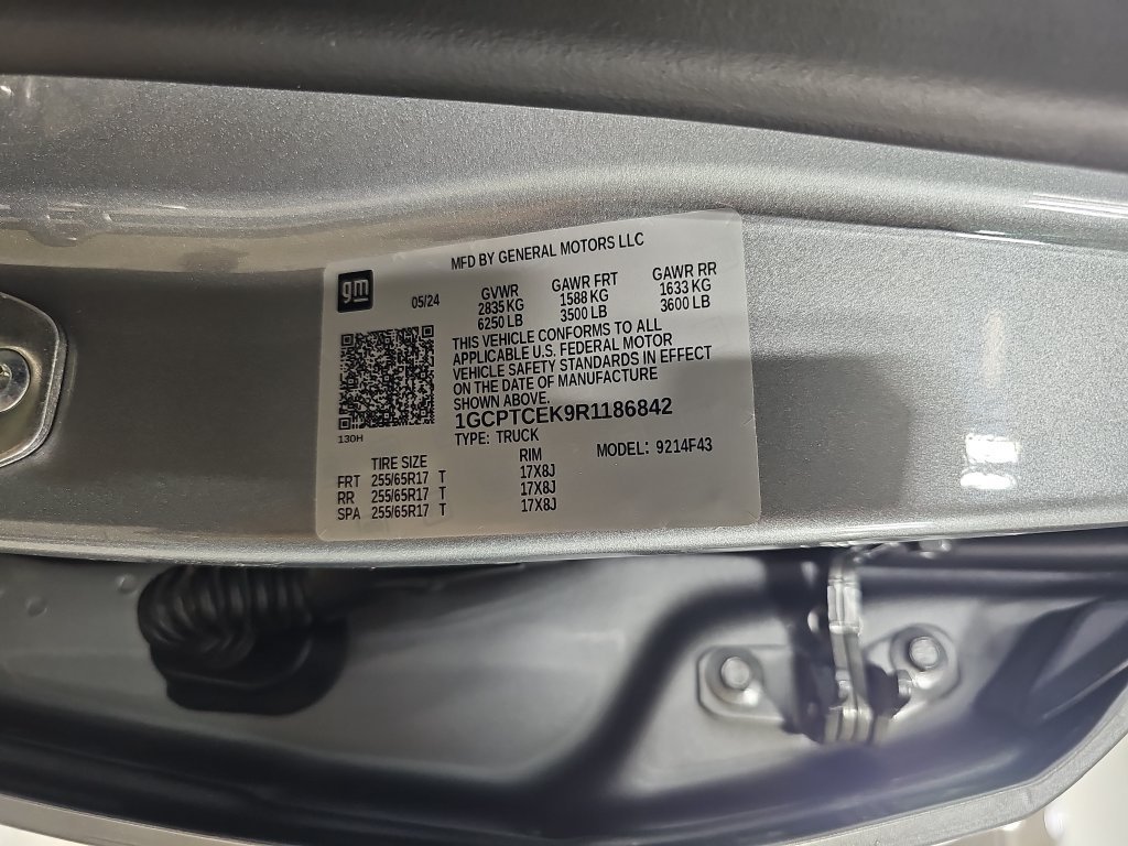 Certified Used 2024 Sterling Gray Metallic Chevrolet LT image 41