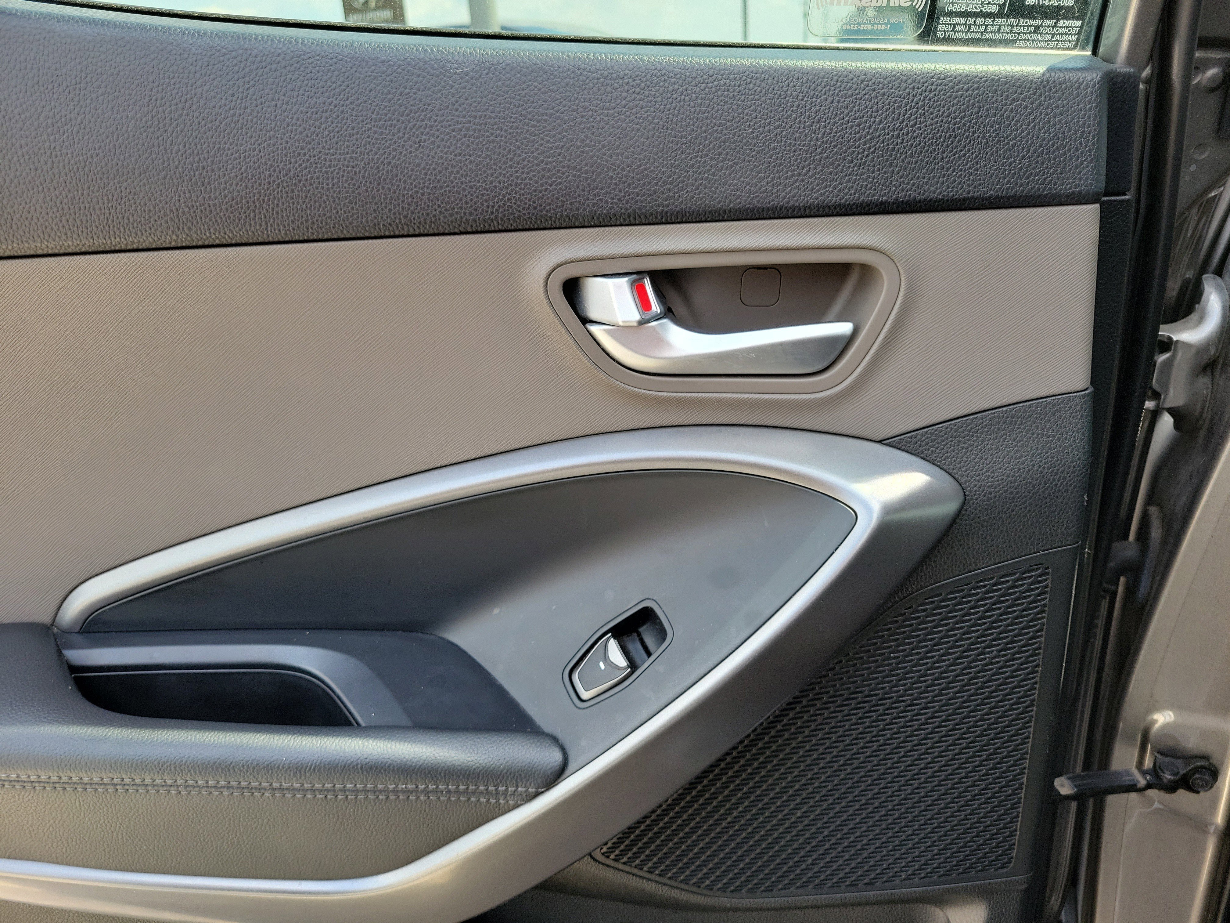 Used 2018 Mineral Gray Hyundai 2.4L image 12