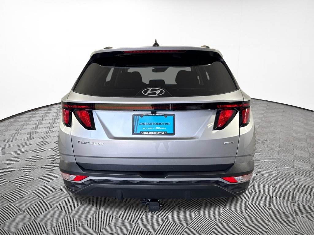 Used 2024 Silver Hyundai SEL image 10