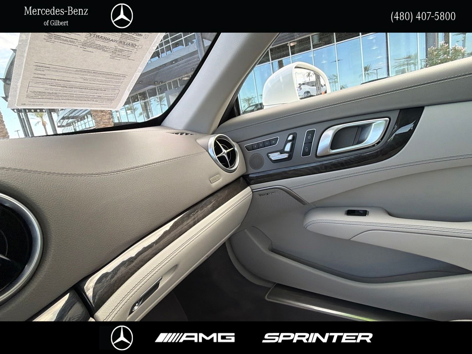 Used 2015  Mercedes-Benz SL 400 Roadster image 24