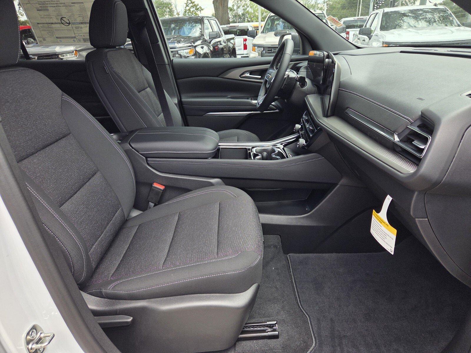 2027 Chevrolet Traverse LT - Photo 12