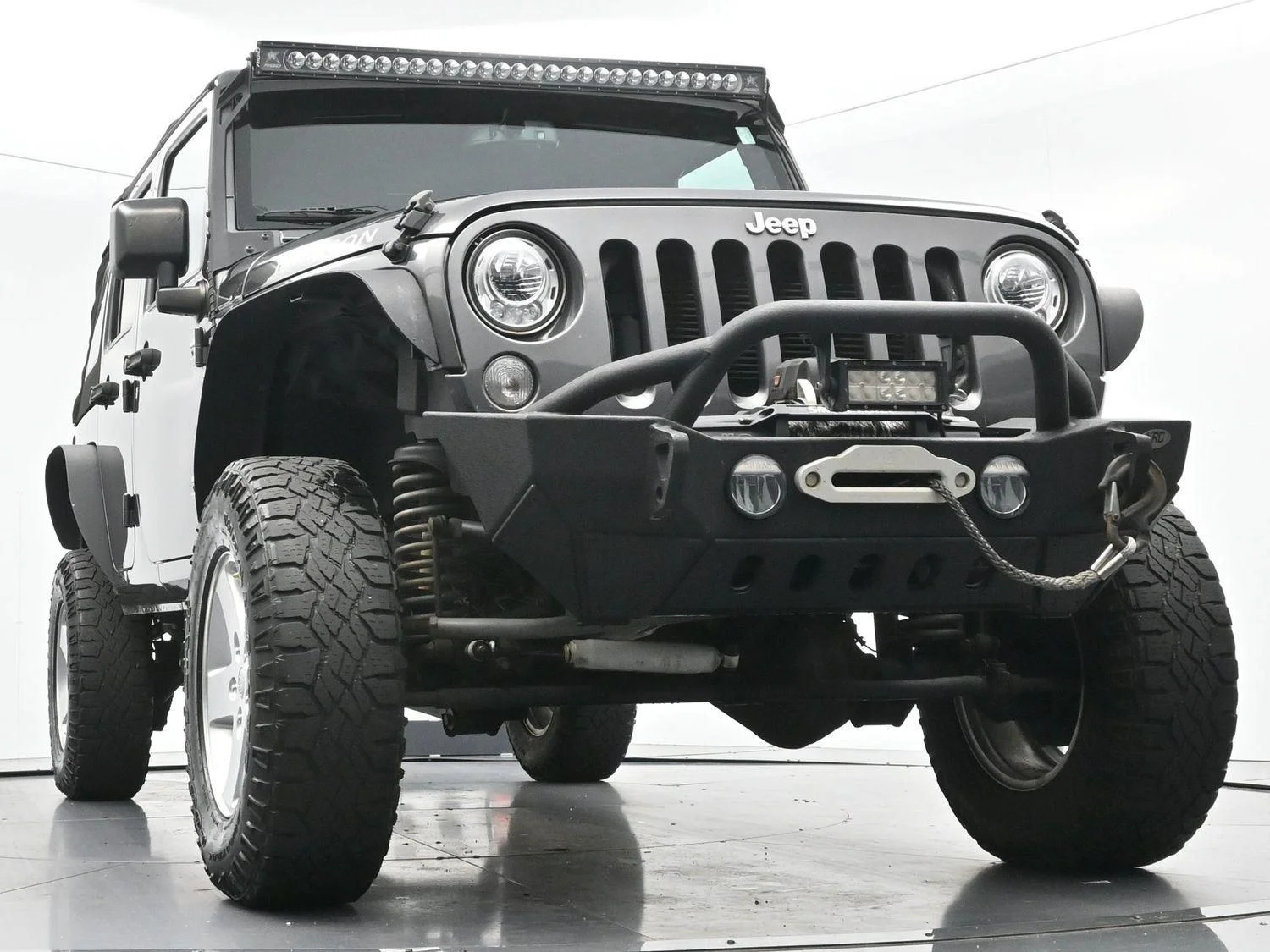 Used 2017 Granite Crystal Metallic Clearcoat Jeep Rubicon image 39