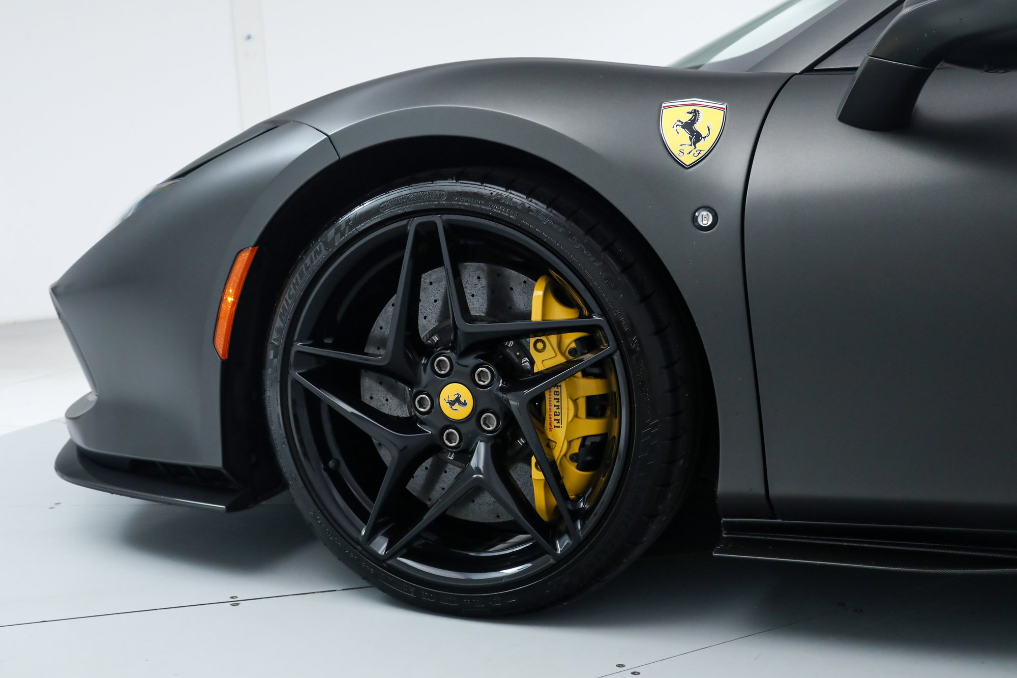 Used 2023 Gray Ferrari  image 17