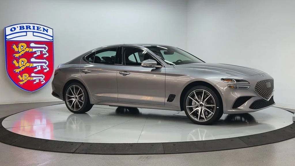 Used 2026 Silver Genesis 2.5T image 3