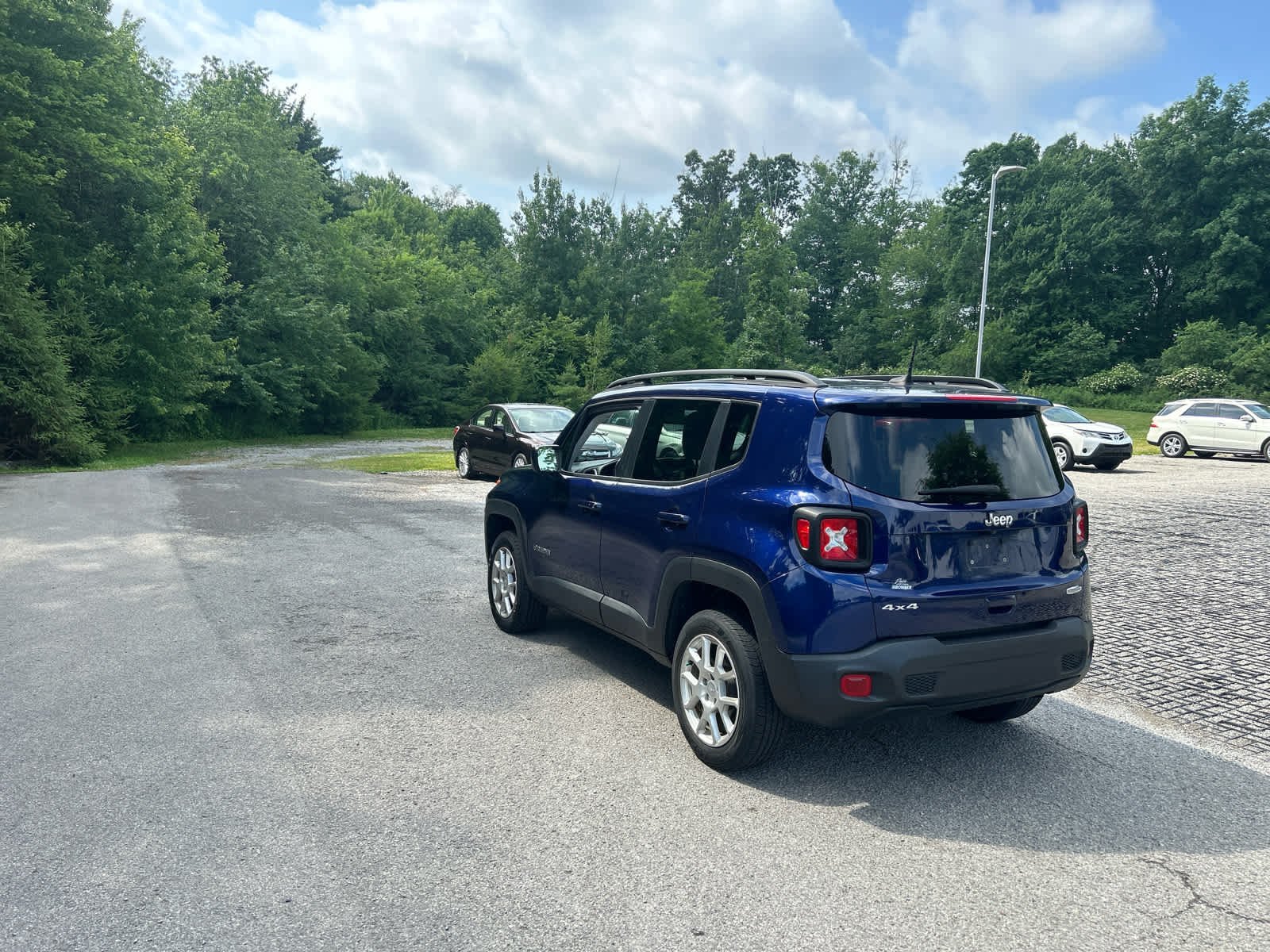 Used 2020 Jetset Blue Clearcoat Jeep Latitude image 5