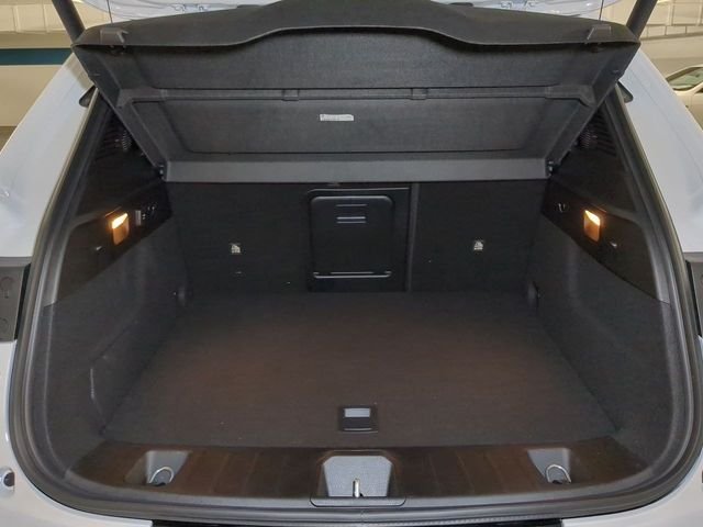 New 2025 Milano White Exterior Paint Alfa Romeo Base image 25