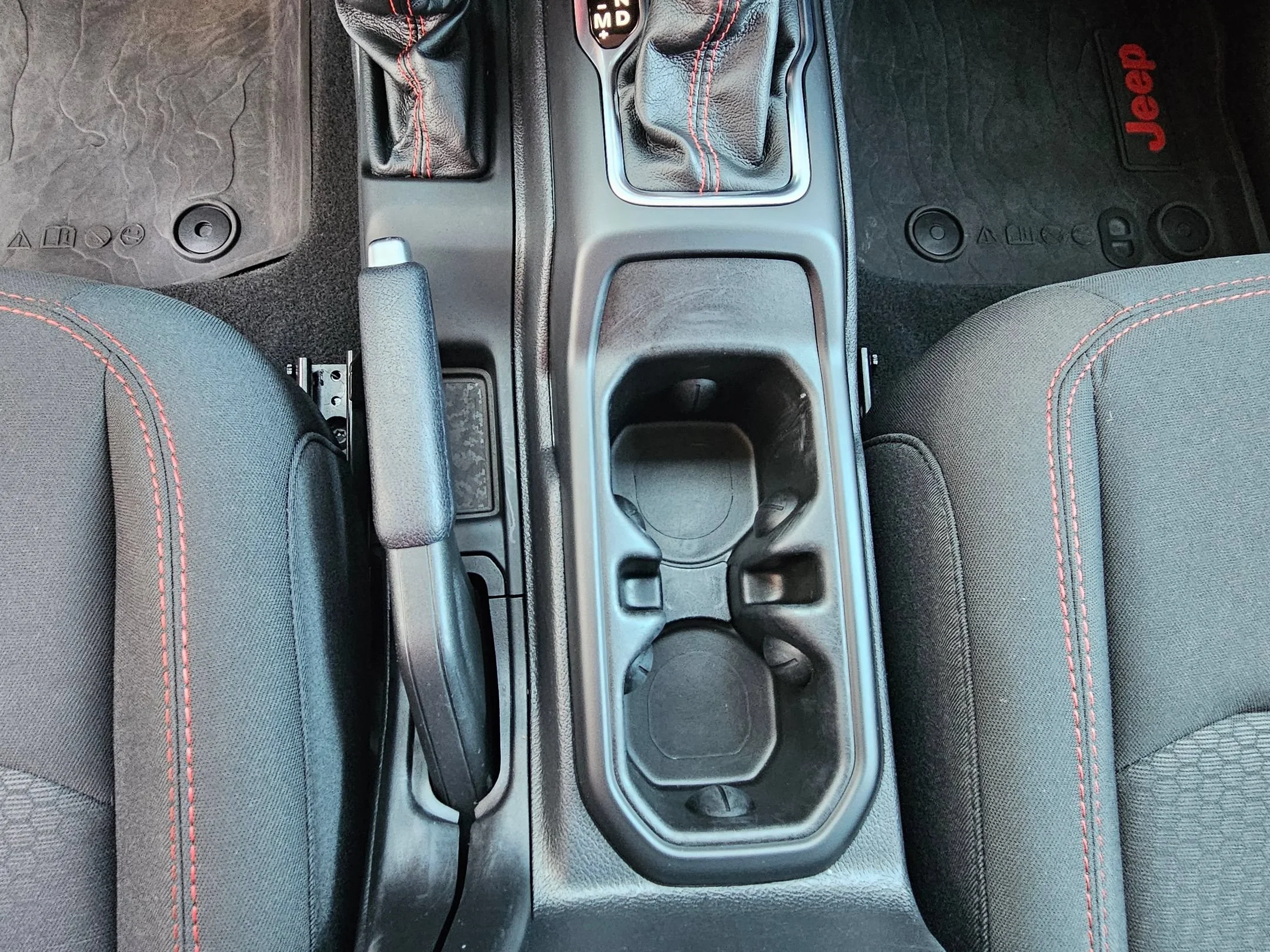 Used 2023 Earl Clearcoat Jeep Rubicon image 12