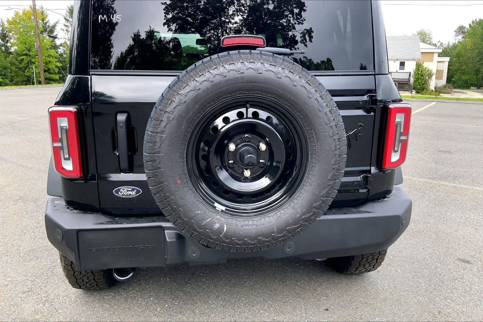 New 2026 Shadow Black Ford Outer Banks image 6