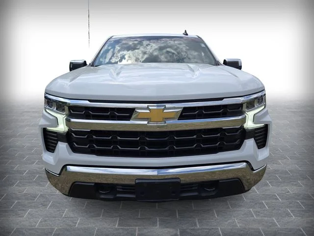 Used 2023 White Chevrolet LT image 2
