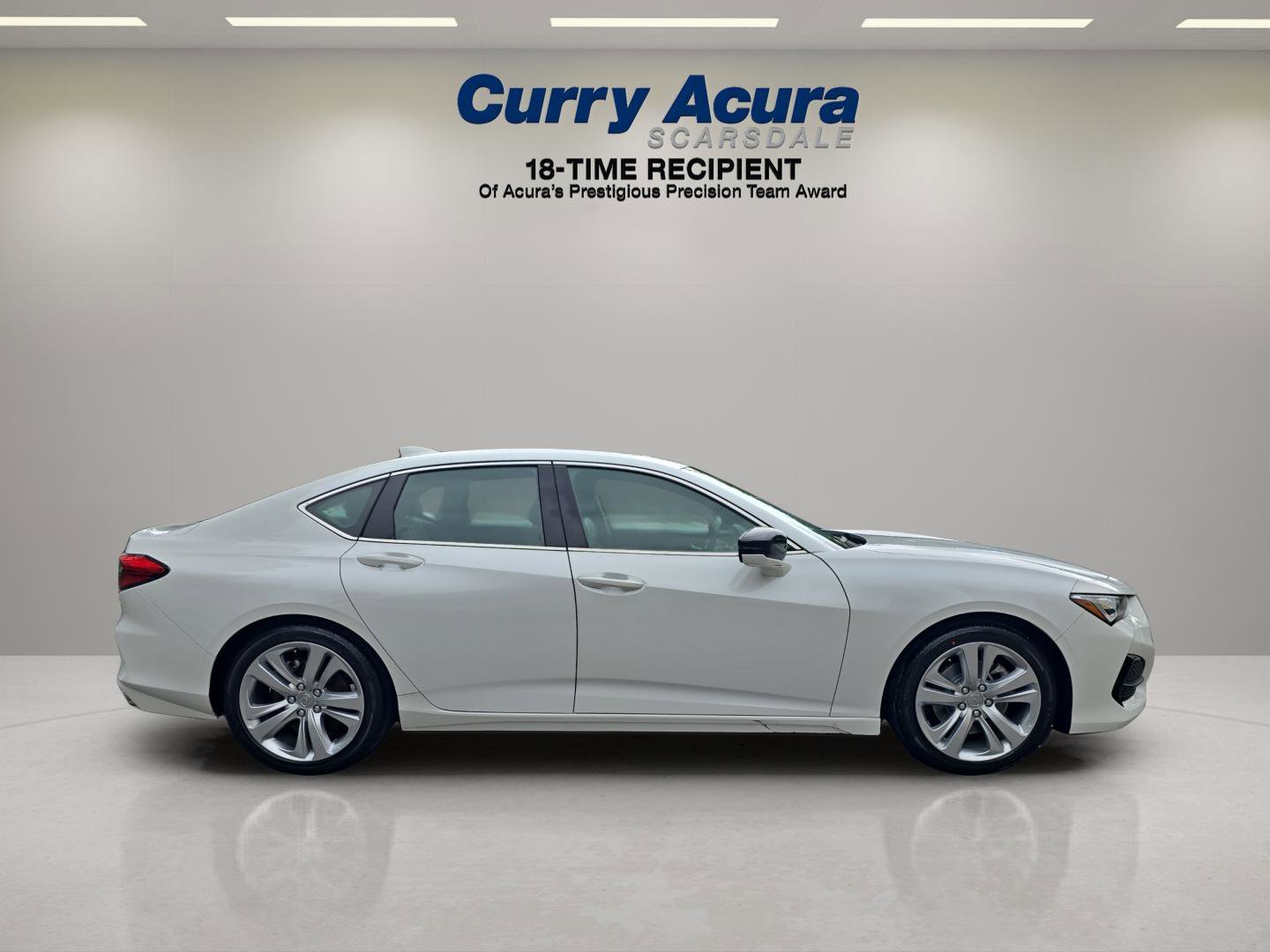 Certified Used 2023 Platinum White Pearl Acura w/Technology Package image 38