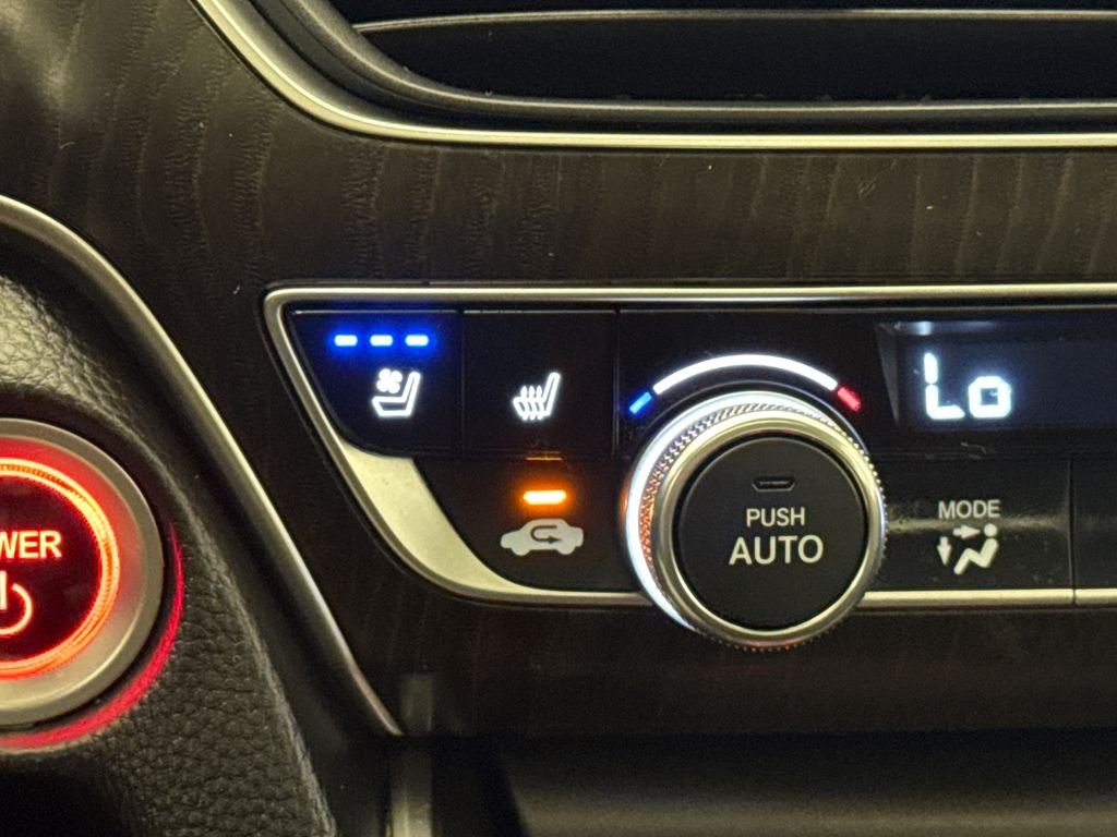 2022 Honda Accord Hybrid Touring - Photo 25