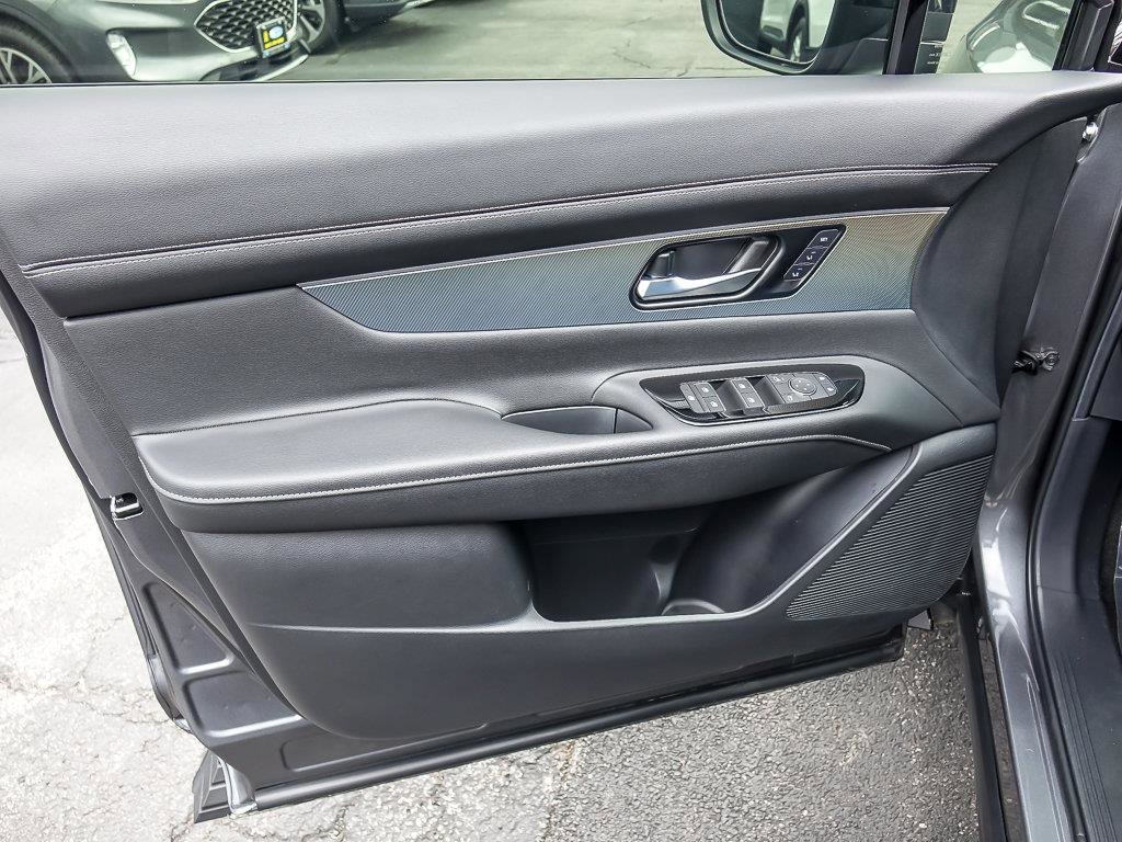 Used 2025 Gun Metallic Nissan SL image 28
