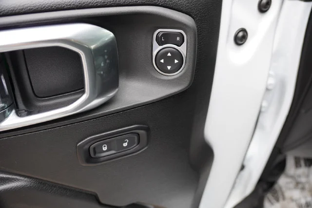 Certified Used 2025 White Jeep Rubicon image 22