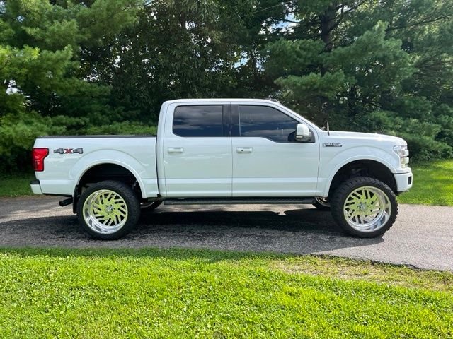 Used 2020 Oxford White Ford Lariat image 2