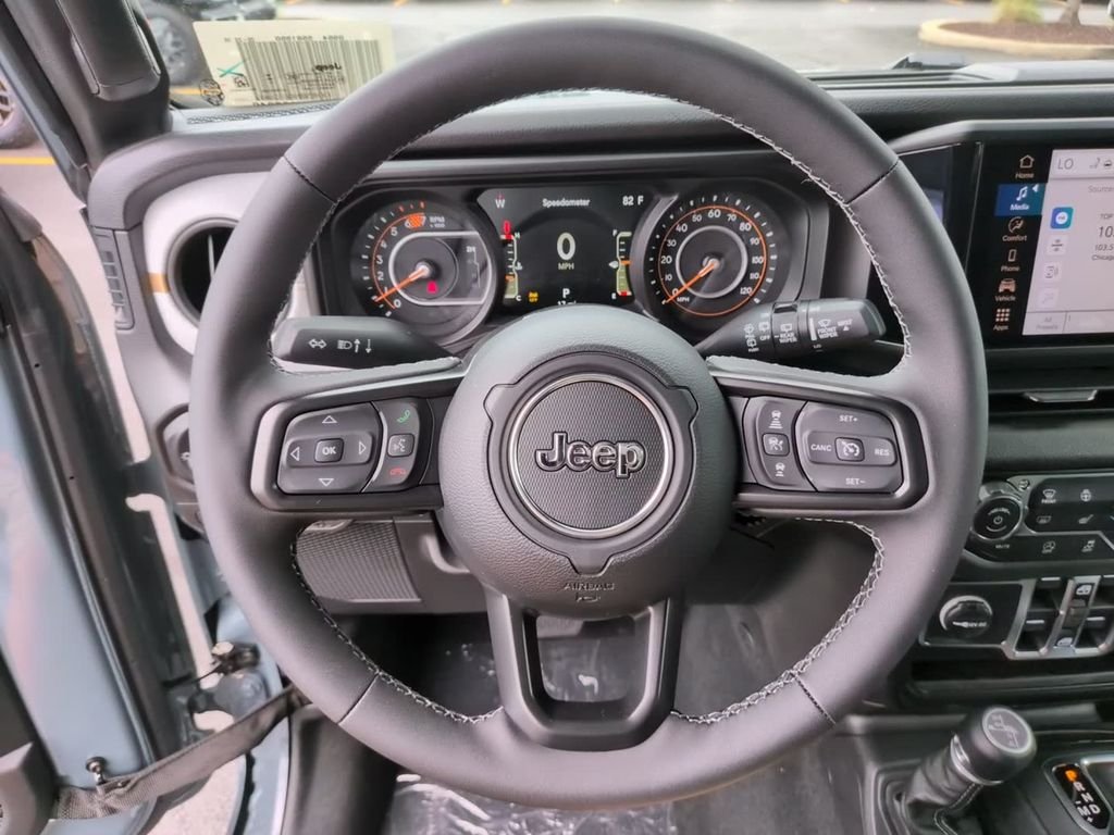 New 2026 Anvil Clear-Coat Exterior Paint Jeep Sport S image 18