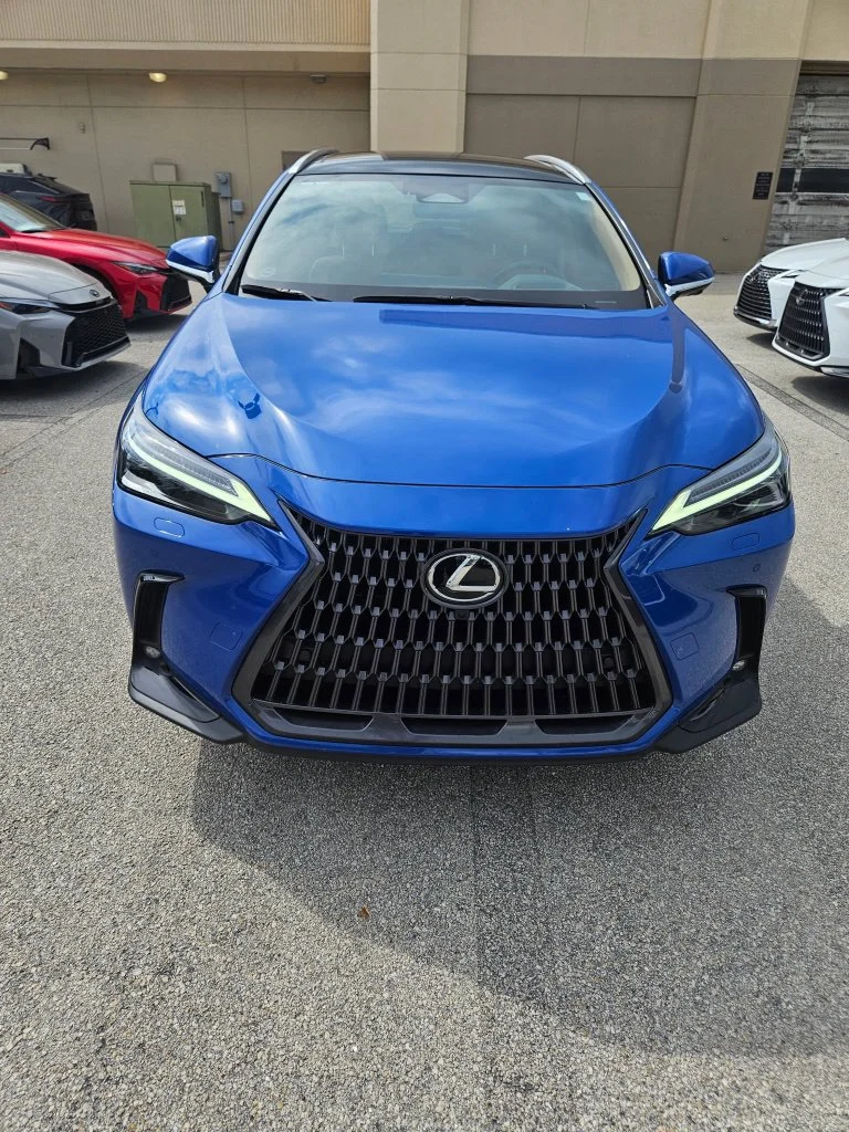 Used 2025  Lexus 350h Luxury image 18