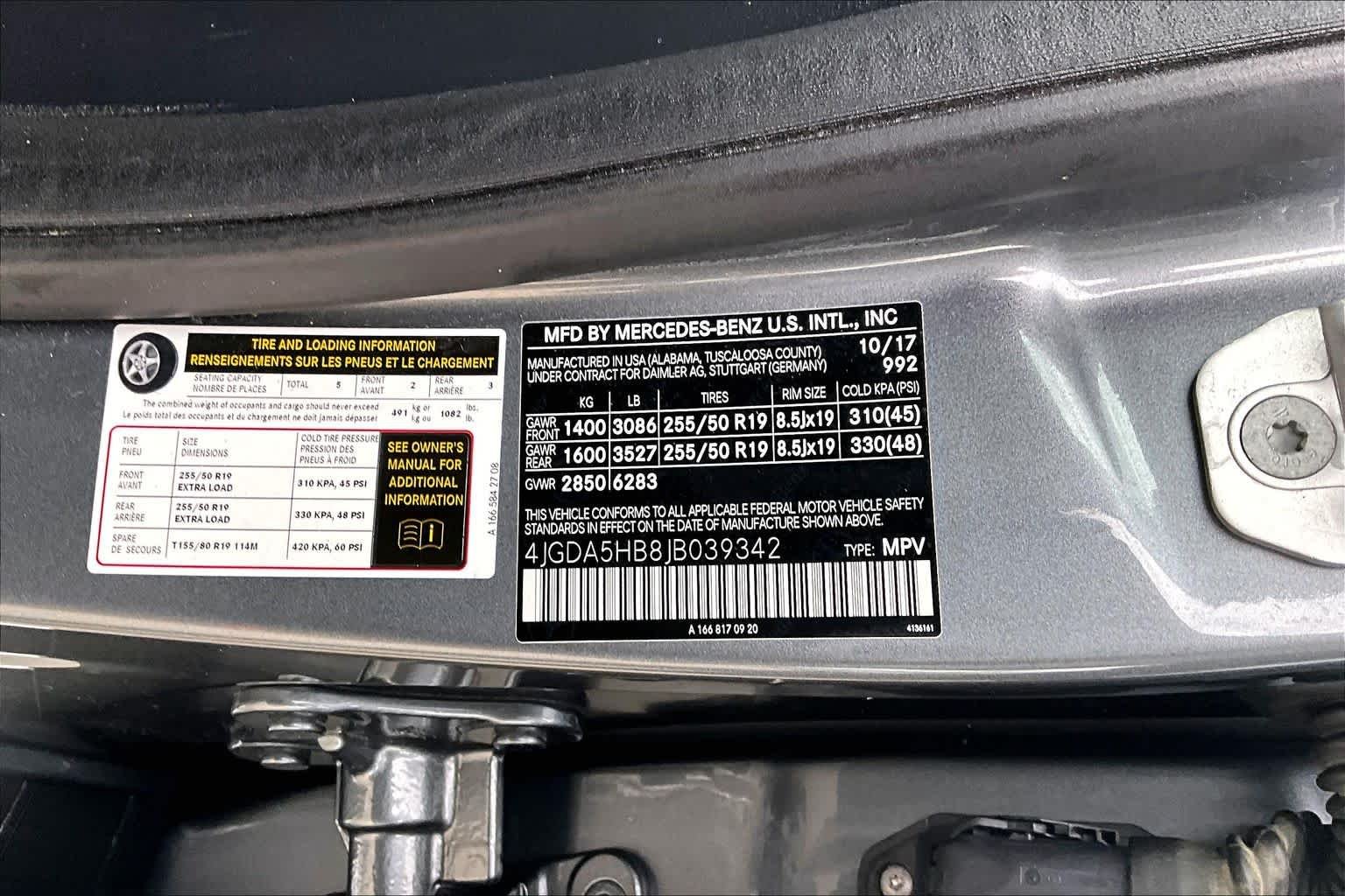 Used 2018 Selenite Grey Metallic Mercedes-Benz GLE 350 image 37