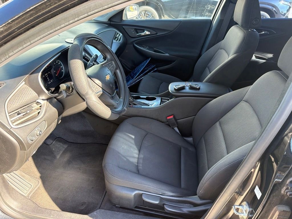 Used 2018 Black Chevrolet LS image 6