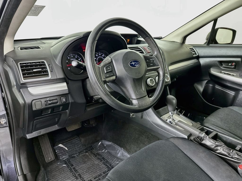 Used 2015 Dark Gray Metallic Subaru 2.0i image 10