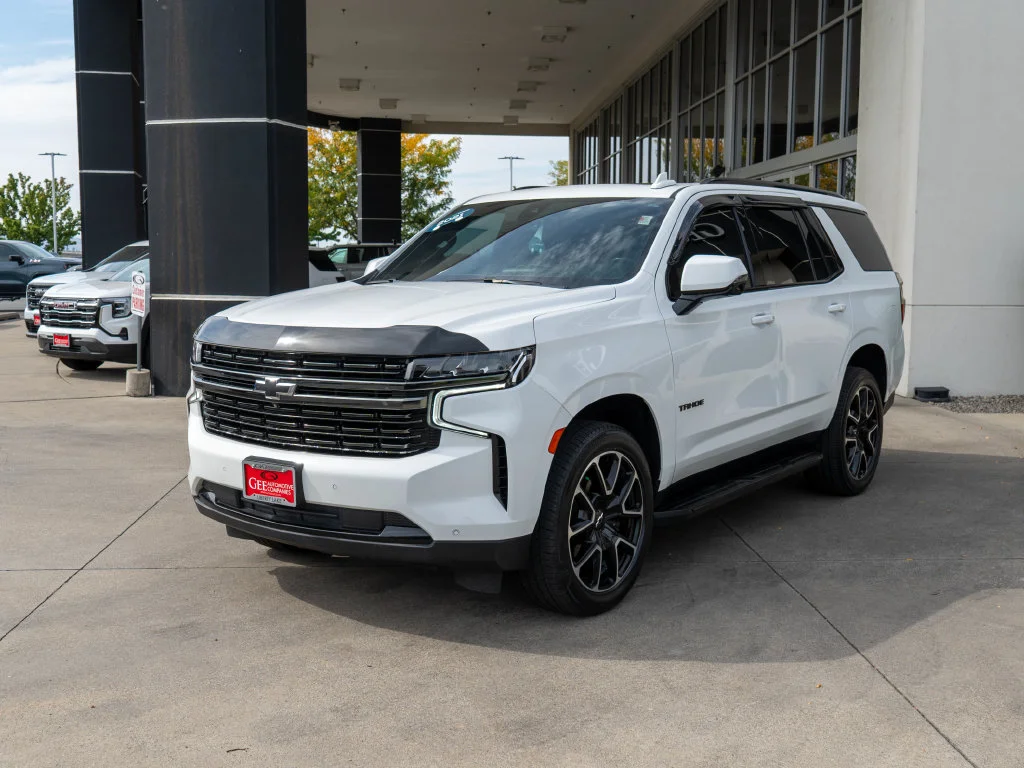 Used 2021 White Chevrolet RST image 4