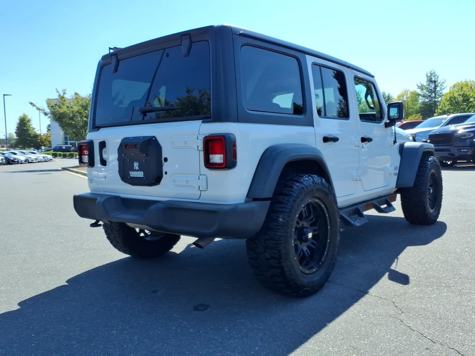 Used 2018 Bright White Clearcoat Jeep Sport S image 2