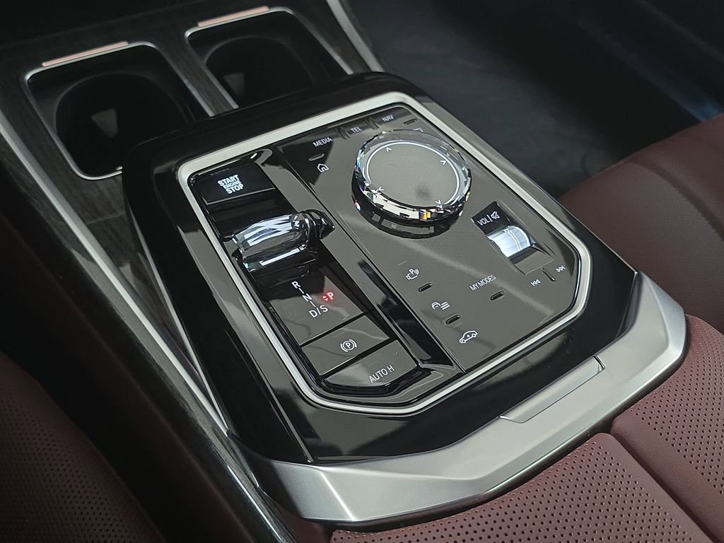 2026 BMW 7 Series 760i - Photo 19
