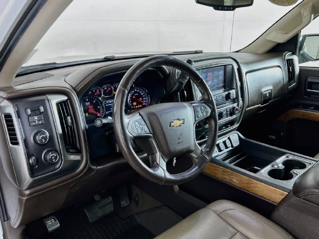 Used 2018 SUMMIT WHITE Chevrolet LTZ image 34