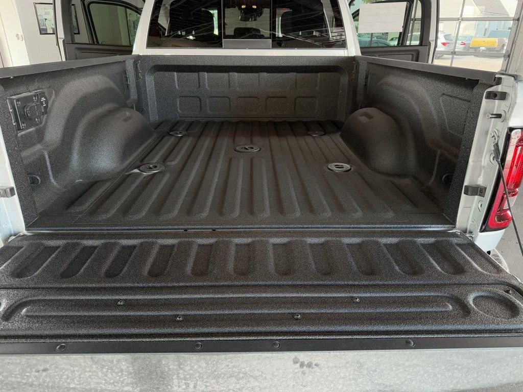 New 2026 Silver Ram Tradesman image 17