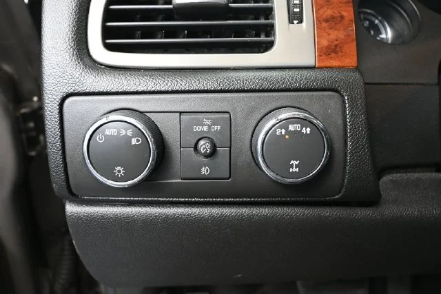 Used 2013 Gray Chevrolet LT image 24