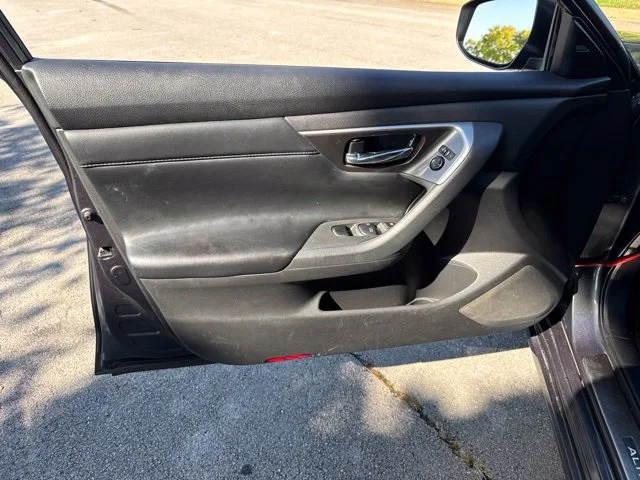Used 2013 Gray Nissan 2.5 SL image 15