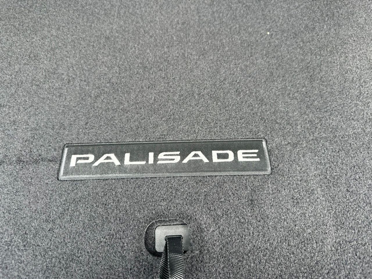 New 2026 Black Hyundai SEL Premium AWD image 125