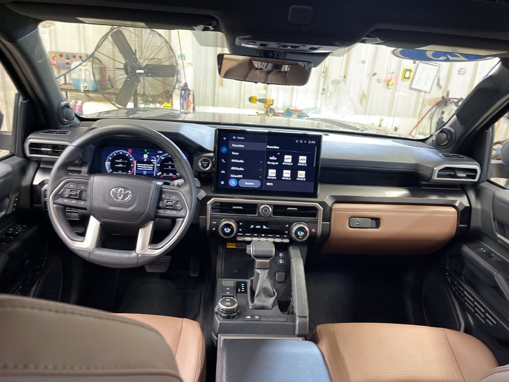 Certified Used 2025  Toyota Limited image 18